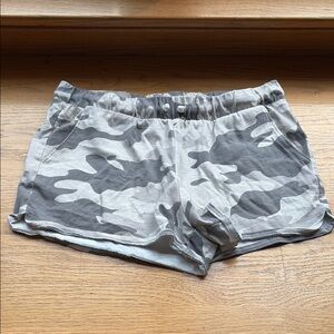 Old Navy Gray and Cream Cargo Shorts